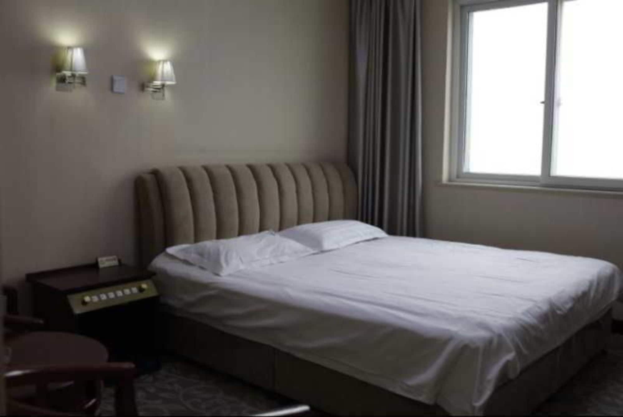 Jin Long Yuan Hotel 3*